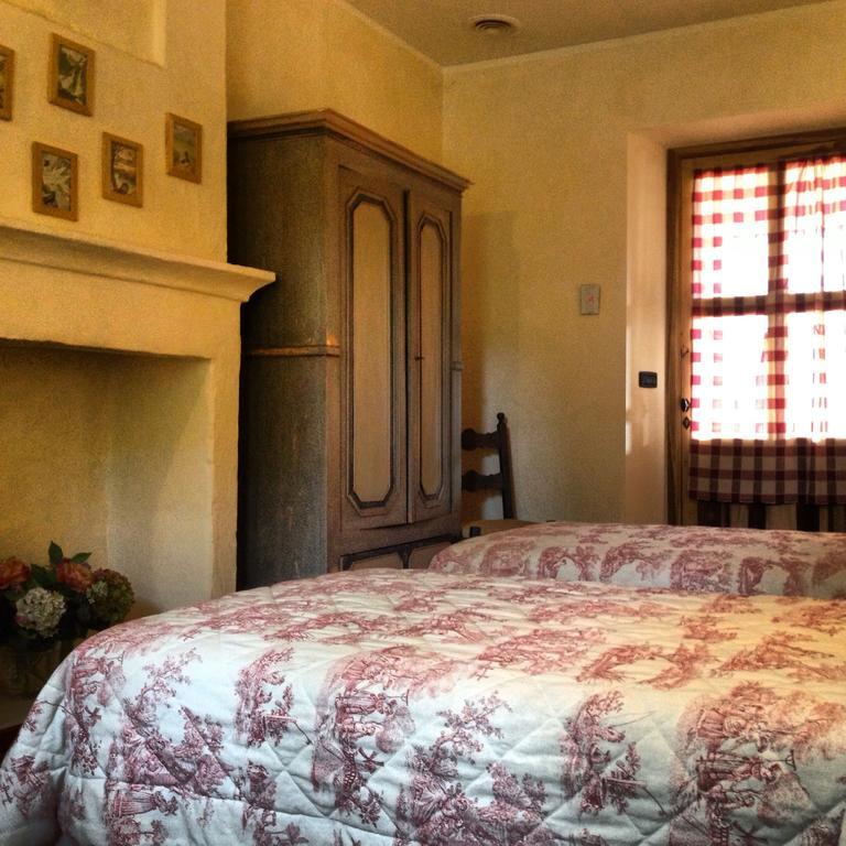 Villa Le 5 Frecce Cavour Habitación foto
