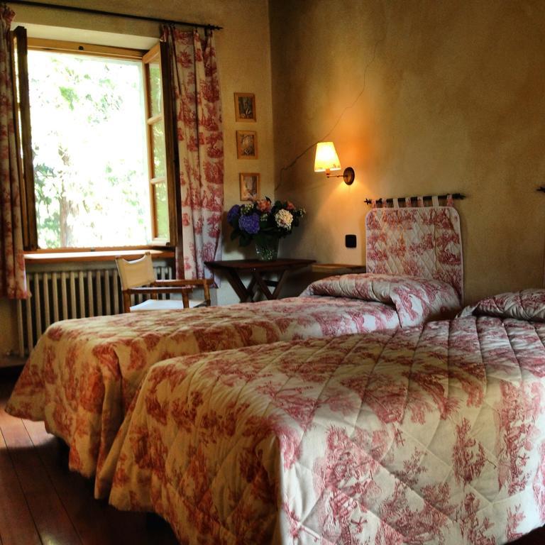 Villa Le 5 Frecce Cavour Habitación foto