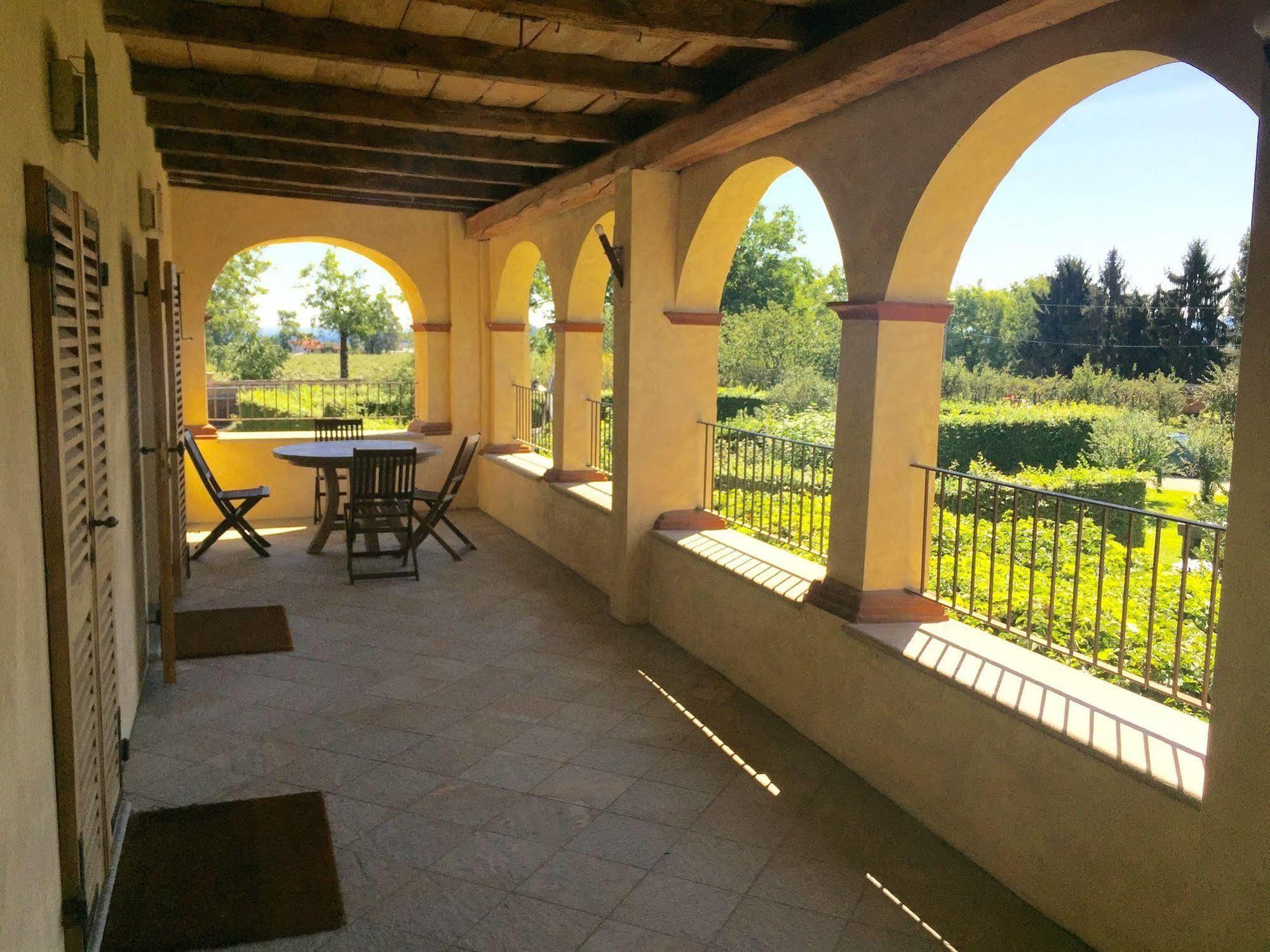Villa Le 5 Frecce Cavour Exterior foto